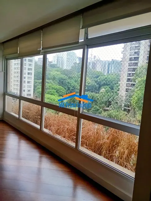 Foto 3 de Apartamento com 3 quartos à venda, 240m2 em Jardim Paulista, São Paulo - SP