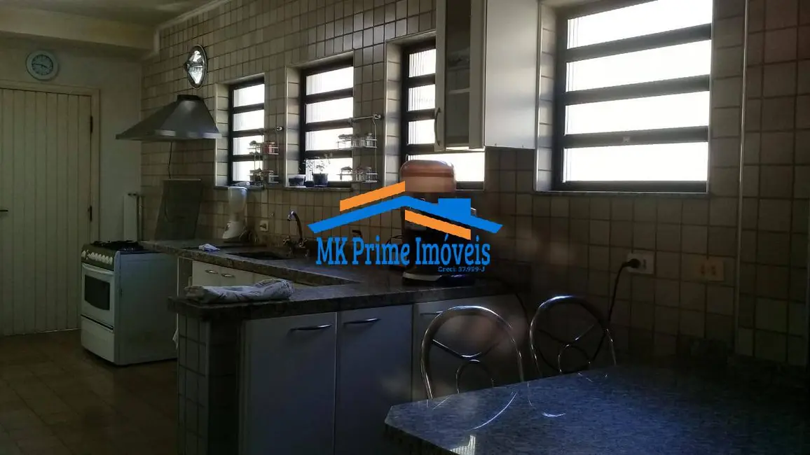 Sobrado com 4 quartos à venda, 480m2 em Parque dos Príncipes, São Paulo - SP - imagem 6 Foto 6 de Sobrado com 4 quartos à venda, 480m2 em Parque dos Príncipes, São Paulo - SP