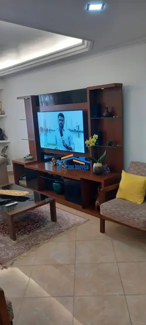 Foto 2 de Sobrado com 3 quartos à venda, 183500m2 em Vila Osasco, Osasco - SP