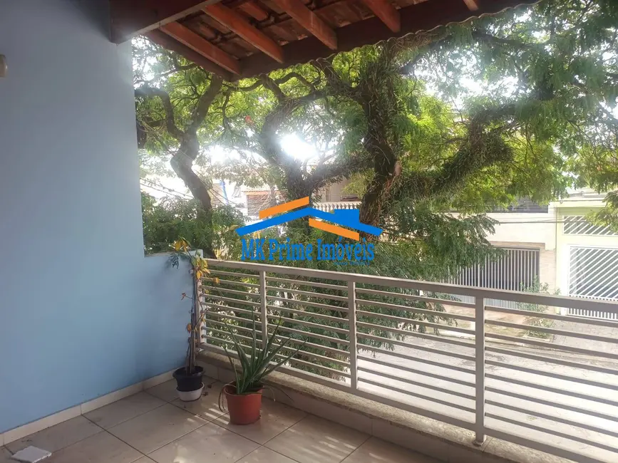 Sobrado com 3 quartos à venda, 186m2 em Cidade das Flores, Osasco - SP - imagem 7 Foto 7 de Sobrado com 3 quartos à venda, 186m2 em Cidade das Flores, Osasco - SP