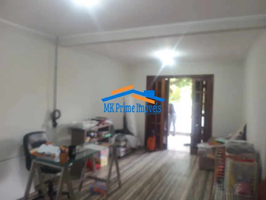 Sobrado com 3 quartos à venda, 186m2 em Cidade das Flores, Osasco - SP - imagem 5 Foto 5 de Sobrado com 3 quartos à venda, 186m2 em Cidade das Flores, Osasco - SP