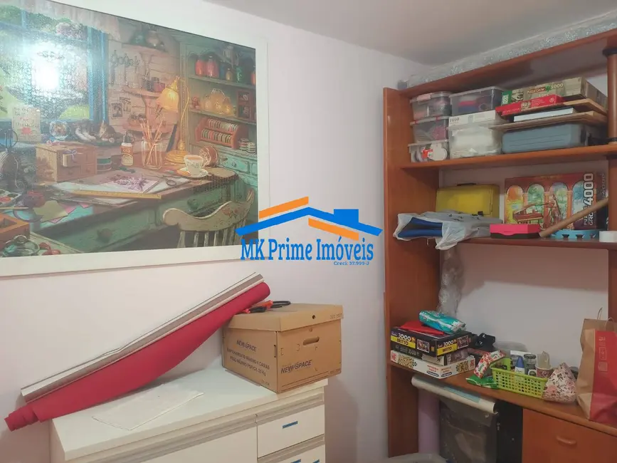 Sobrado com 3 quartos à venda, 200m2 em Quitaúna, Osasco - SP - imagem 9 Foto 9 de Sobrado com 3 quartos à venda, 200m2 em Quitaúna, Osasco - SP