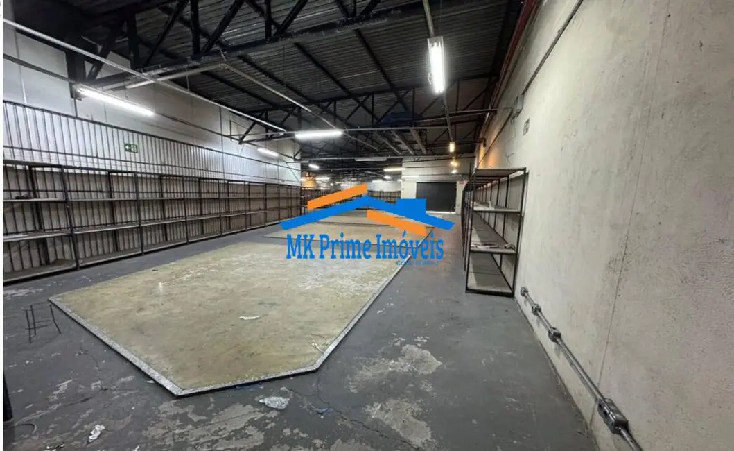 Armazém / Galpão para alugar, 2200m2 em Quitaúna, Osasco - SP - imagem 4 Foto 4 de Armazém / Galpão para alugar, 2200m2 em Quitaúna, Osasco - SP
