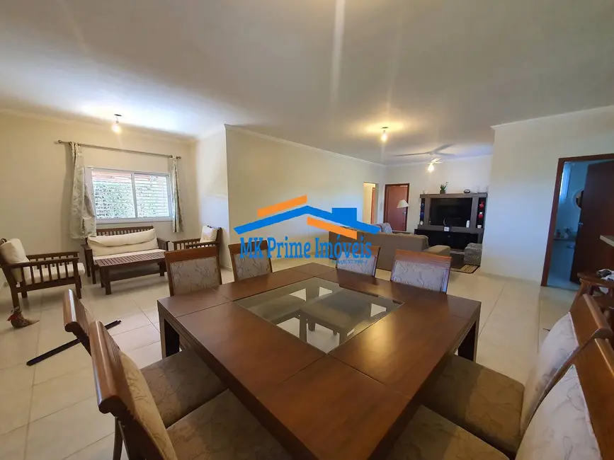 Chácara com 3 quartos à venda, 233m2 em Alambari - SP - imagem 7 Foto 7 de Chácara com 3 quartos à venda, 233m2 em Alambari - SP