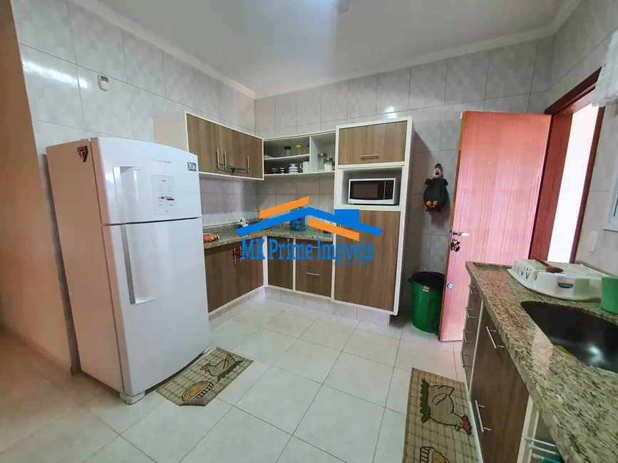 Chácara com 3 quartos à venda, 233m2 em Alambari - SP - imagem 3 Foto 3 de Chácara com 3 quartos à venda, 233m2 em Alambari - SP