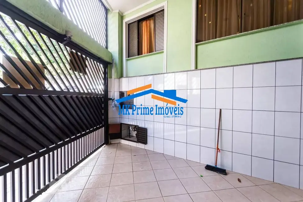 Foto 2 de Sobrado com 5 quartos à venda, 248m2 em Vila Yolanda, Osasco - SP