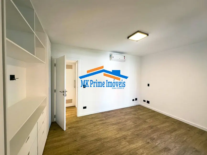 Foto 3 de Apartamento com 3 quartos à venda, 220m2 em Vila Andrade, São Paulo - SP