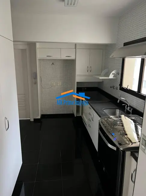 Foto 9 de Apartamento com 3 quartos para alugar, 220m2 em Itaim Bibi, São Paulo - SP