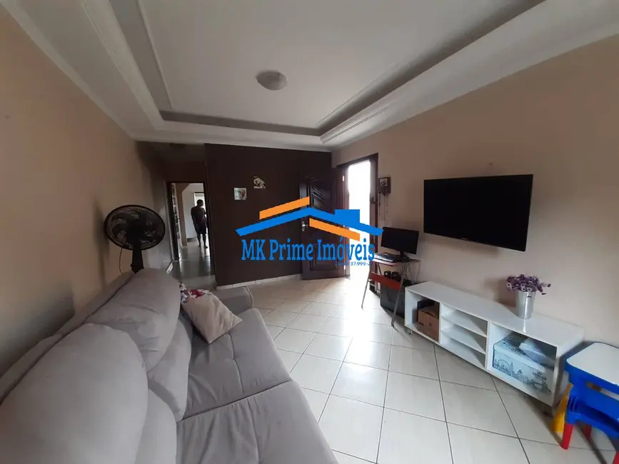 Foto 2 de Sobrado com 3 quartos à venda, 227m2 em Umuarama, Osasco - SP