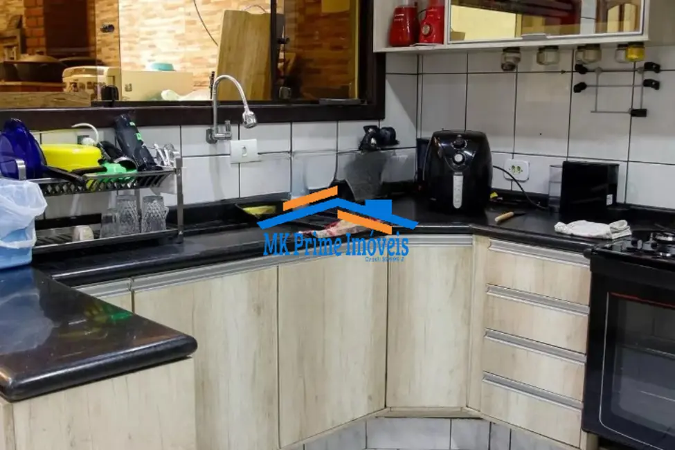 Foto 6 de Sobrado com 3 quartos à venda, 280m2 em I.A.P.I., Osasco - SP