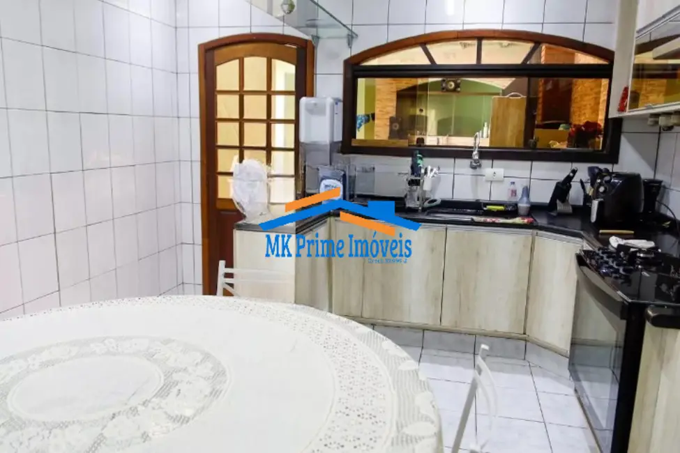 Foto 5 de Sobrado com 3 quartos à venda, 280m2 em I.A.P.I., Osasco - SP