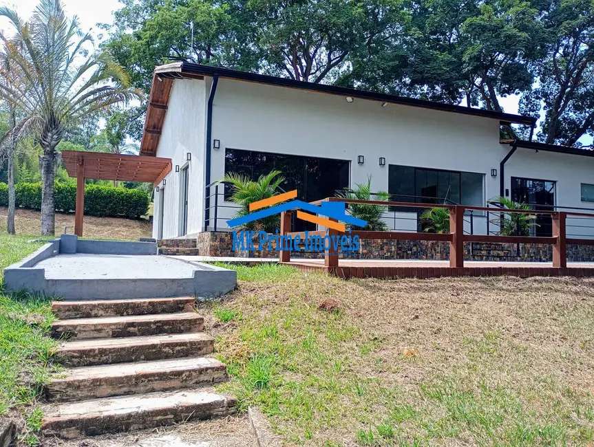 Chácara com 3 quartos à venda, 104m2 em Alambari - SP - imagem 2 Foto 2 de Chácara com 3 quartos à venda, 104m2 em Alambari - SP
