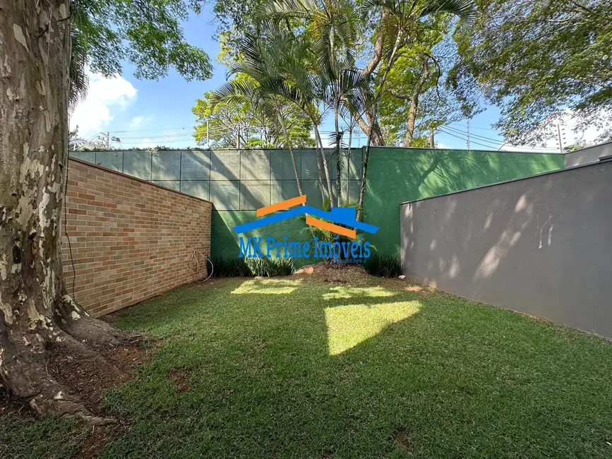 Foto 3 de Casa com 3 quartos à venda, 250m2 em Jardim Leonor, São Paulo - SP