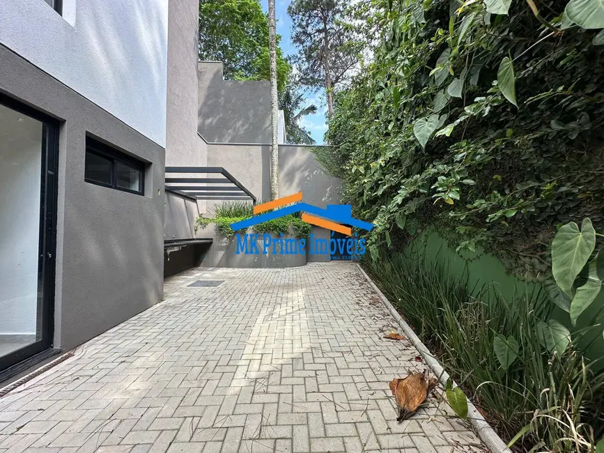 Foto 4 de Casa com 3 quartos à venda, 250m2 em Jardim Leonor, São Paulo - SP