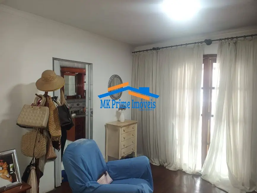 Sobrado com 3 quartos à venda, 212m2 em Cidade das Flores, Osasco - SP - imagem 9 Foto 9 de Sobrado com 3 quartos à venda, 212m2 em Cidade das Flores, Osasco - SP