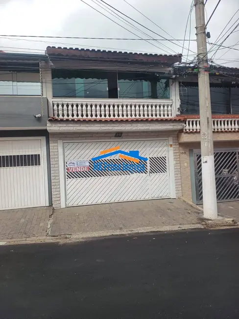 Foto 1 de Sobrado com 3 quartos à venda, 212m2 em Cidade das Flores, Osasco - SP