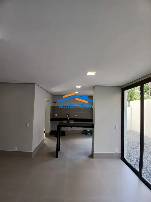 Foto 5 de Casa com 5 quartos à venda, 176m2 em Sao Sebastiao - SP
