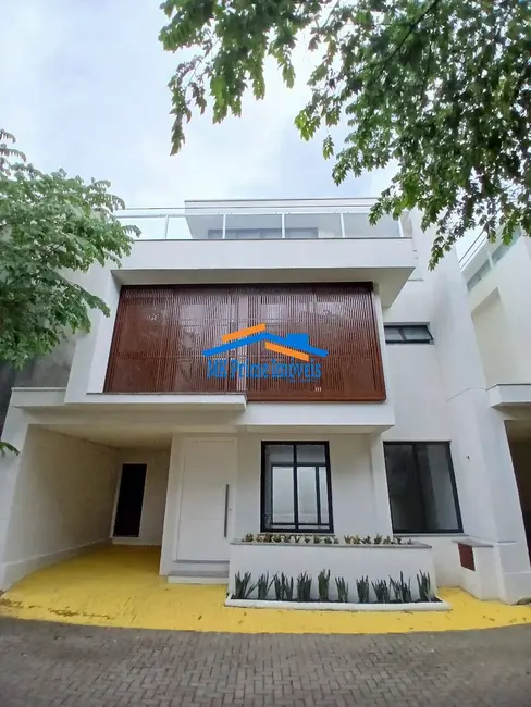 Foto 1 de Casa com 5 quartos à venda, 176m2 em Sao Sebastiao - SP