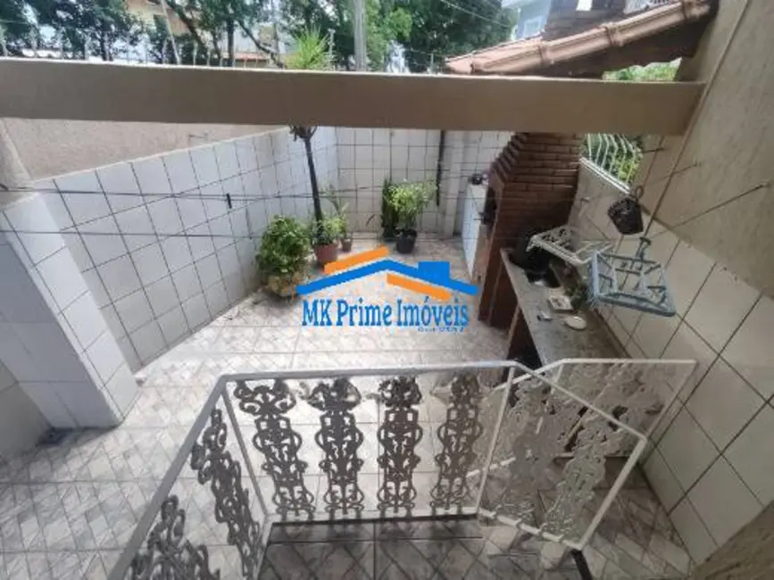 Sobrado com 3 quartos à venda, 226m2 em Cipava, Osasco - SP - imagem 9 Foto 9 de Sobrado com 3 quartos à venda, 226m2 em Cipava, Osasco - SP