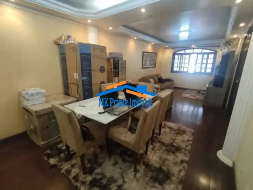 Sobrado com 3 quartos à venda, 226m2 em Cipava, Osasco - SP - imagem 5 Foto 5 de Sobrado com 3 quartos à venda, 226m2 em Cipava, Osasco - SP