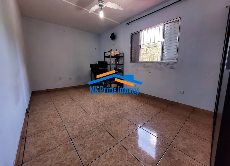 Sobrado com 3 quartos à venda, 165m2 em Cidade das Flores, Osasco - SP - imagem 8 Foto 8 de Sobrado com 3 quartos à venda, 165m2 em Cidade das Flores, Osasco - SP