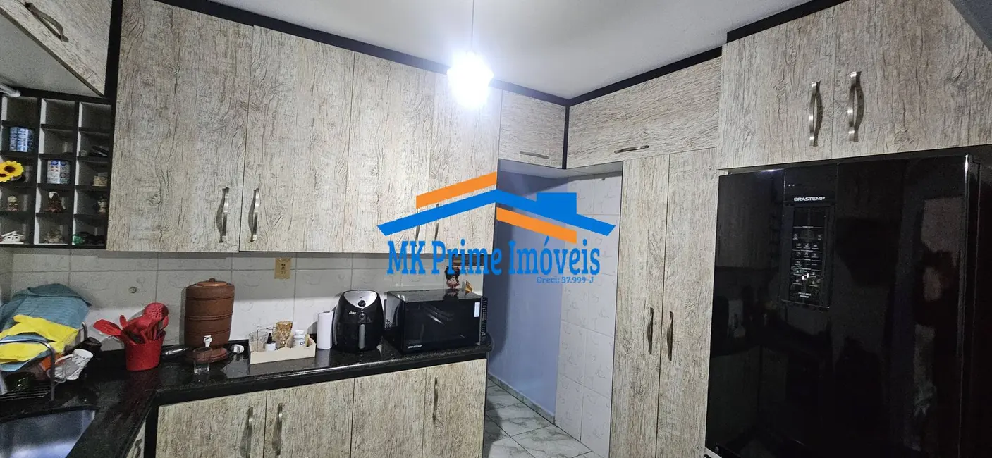 Casa com 3 quartos à venda, 130m2 em Santo Antônio, Osasco - SP - imagem 3 Foto 3 de Casa com 3 quartos à venda, 130m2 em Santo Antônio, Osasco - SP
