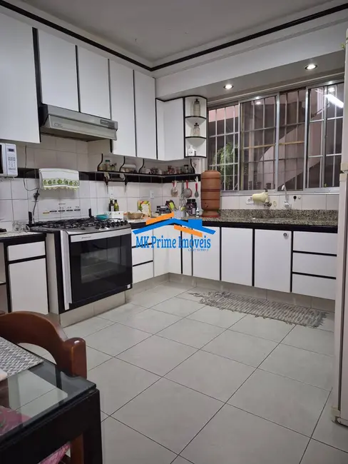 Foto 7 de Sobrado com 3 quartos à venda, 234m2 em Bela Vista, Osasco - SP