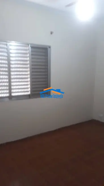 Casa com 2 quartos para alugar, 100m2 em Jardim das Flores, Osasco - SP - imagem 3 Foto 3 de Casa com 2 quartos para alugar, 100m2 em Jardim das Flores, Osasco - SP