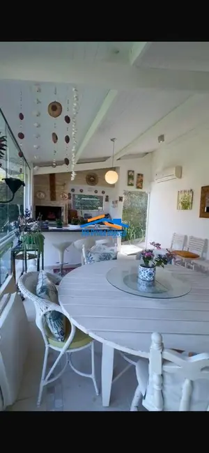 Foto 4 de Casa de Condomínio com 3 quartos à venda, 335m2 em Nova Higienópolis, Jandira - SP