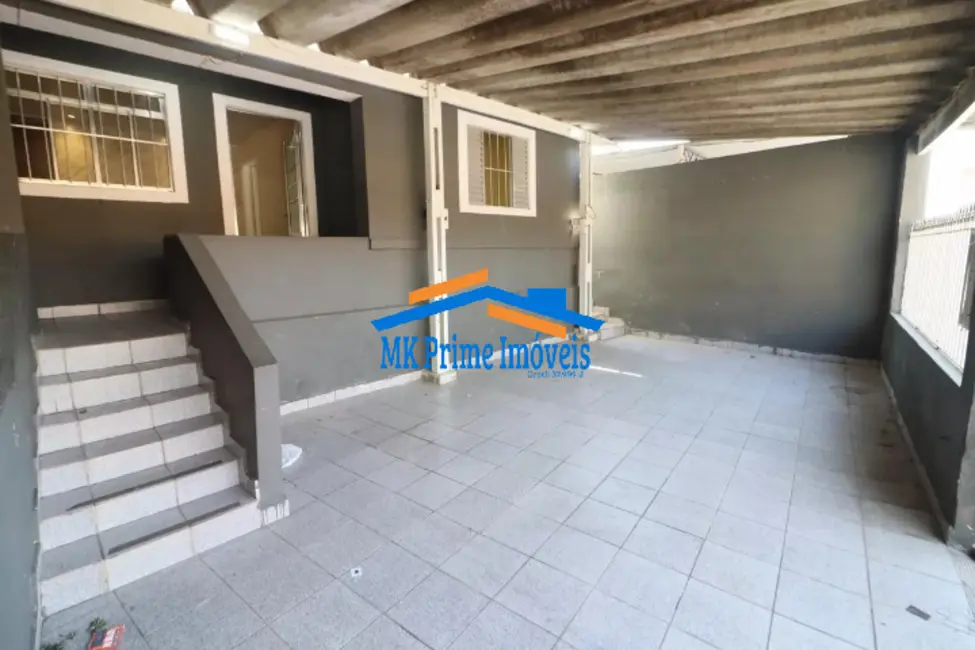 Sobrado com 2 quartos à venda, 117m2 em Jardim Roberto, Osasco - SP - imagem 3 Foto 3 de Sobrado com 2 quartos à venda, 117m2 em Jardim Roberto, Osasco - SP