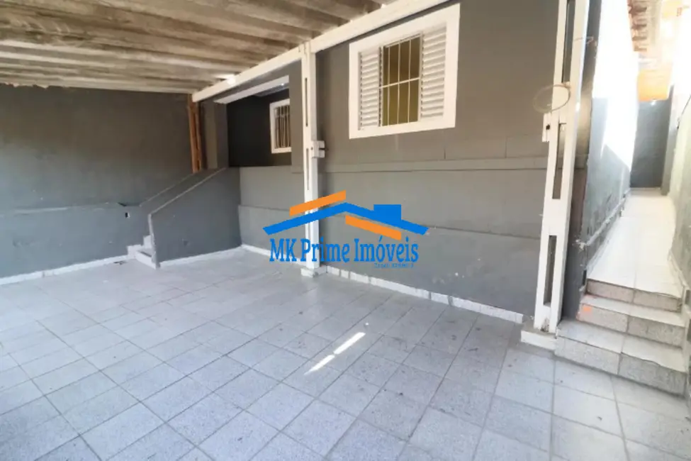 Sobrado com 2 quartos à venda, 117m2 em Jardim Roberto, Osasco - SP - imagem 5 Foto 5 de Sobrado com 2 quartos à venda, 117m2 em Jardim Roberto, Osasco - SP