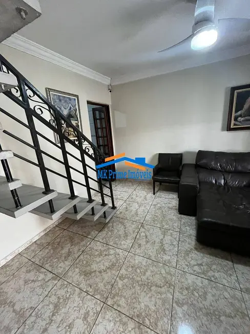 Foto 5 de Sobrado com 3 quartos à venda, 240m2 em Cipava, Osasco - SP