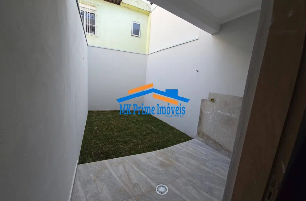 Sobrado com 2 quartos à venda, 90m2 em Cipava, Osasco - SP - imagem 3 Foto 3 de Sobrado com 2 quartos à venda, 90m2 em Cipava, Osasco - SP