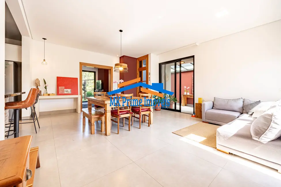 Foto 3 de Casa de Condomínio com 6 quartos à venda, 330m2 em Alphaville, Santana De Parnaiba - SP