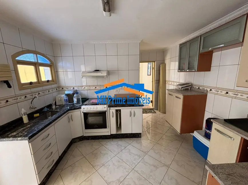 Sobrado com 3 quartos à venda, 150m2 em Vila Menck, Osasco - SP - imagem 5 Foto 5 de Sobrado com 3 quartos à venda, 150m2 em Vila Menck, Osasco - SP