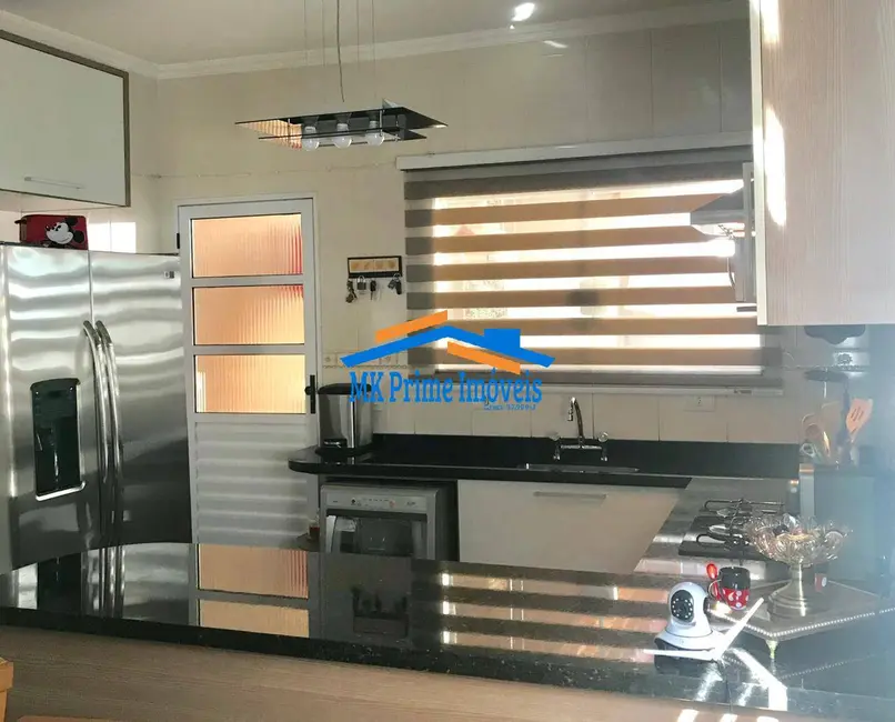 Casa com 3 quartos à venda, 160m2 em Santo Antônio, Osasco - SP - imagem 6 Foto 6 de Casa com 3 quartos à venda, 160m2 em Santo Antônio, Osasco - SP