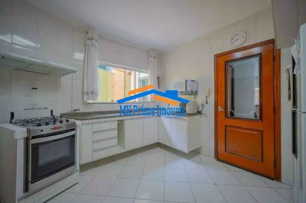 Foto 8 de Sobrado com 4 quartos à venda, 184m2 em Bela Vista, Osasco - SP