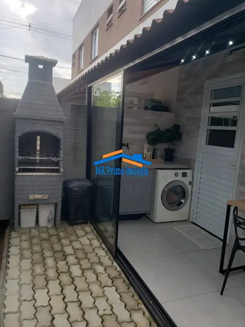 Foto 3 de Casa de Condomínio com 2 quartos à venda, 60m2 em Água Espraiada (Caucaia do Alto), Cotia - SP