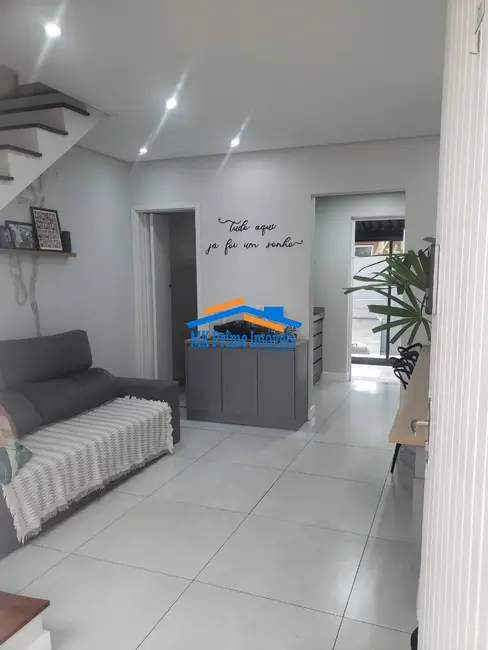 Foto 1 de Casa de Condomínio com 2 quartos à venda, 60m2 em Água Espraiada (Caucaia do Alto), Cotia - SP