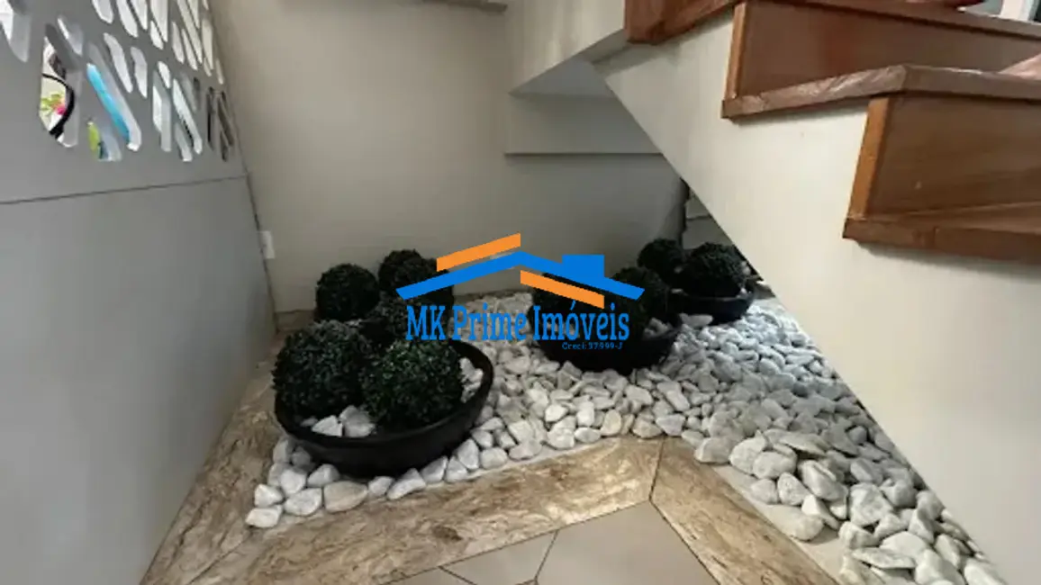 Foto 4 de Casa de Condomínio com 4 quartos à venda, 180m2 em Parque dos Príncipes, São Paulo - SP