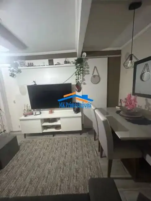 Foto 2 de Apartamento com 2 quartos à venda, 40m2 em Conjunto Habitacional Presidente Castelo Branco, Carapicuiba - SP