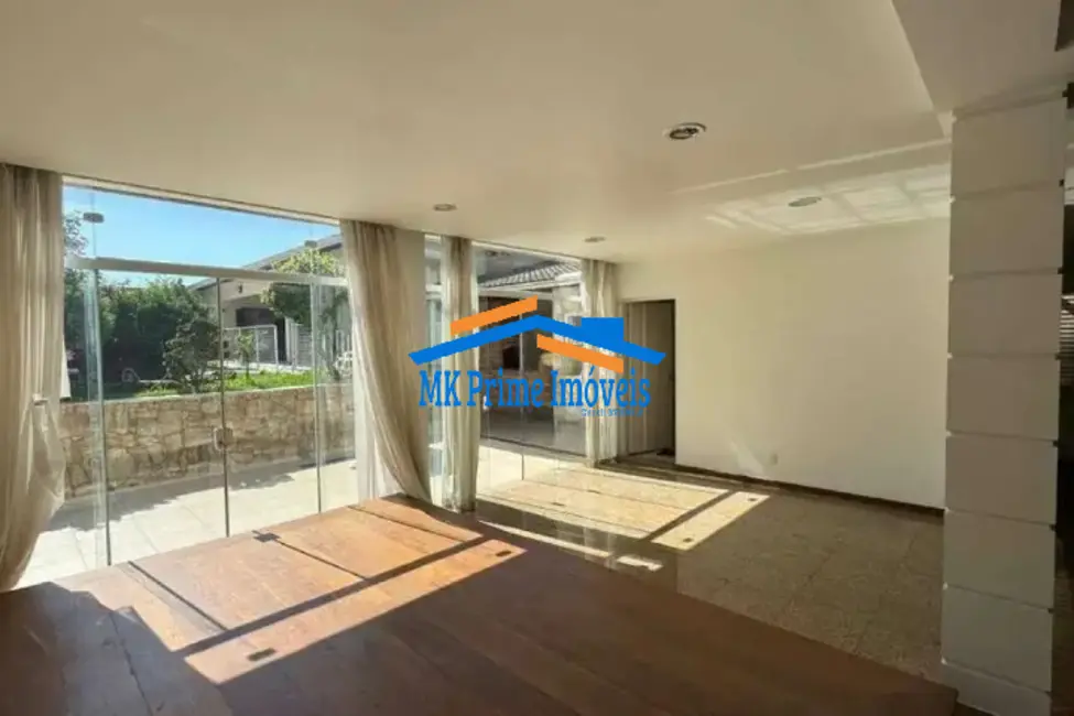 Casa de Condomínio com 3 quartos à venda, 359m2 em Osasco - SP - imagem 3 Foto 3 de Casa de Condomínio com 3 quartos à venda, 359m2 em Osasco - SP
