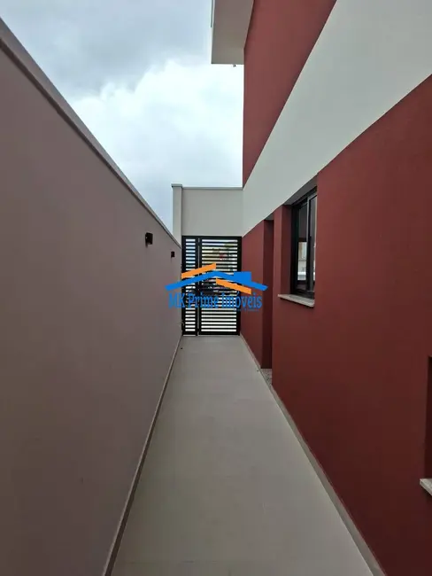 Casa com 3 quartos à venda, 150m2 em Jardim Semiramis, Cotia - SP - imagem 3 Foto 3 de Casa com 3 quartos à venda, 150m2 em Jardim Semiramis, Cotia - SP