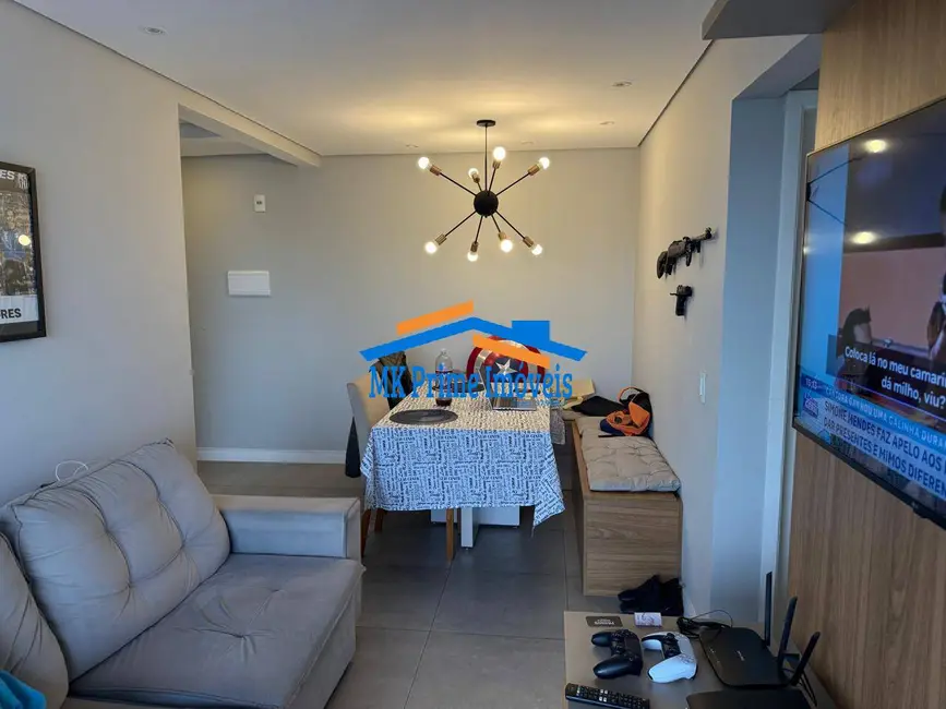 Apartamento com 2 quartos à venda, 50m2 em Jardim Roberto, Osasco - SP - imagem 3 Foto 3 de Apartamento com 2 quartos à venda, 50m2 em Jardim Roberto, Osasco - SP
