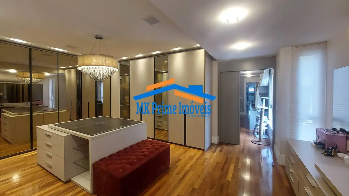 Casa de Condomínio com 4 quartos à venda, 1960m2 em Tamboré, Barueri - SP - imagem 7 Foto 7 de Casa de Condomínio com 4 quartos à venda, 1960m2 em Tamboré, Barueri - SP