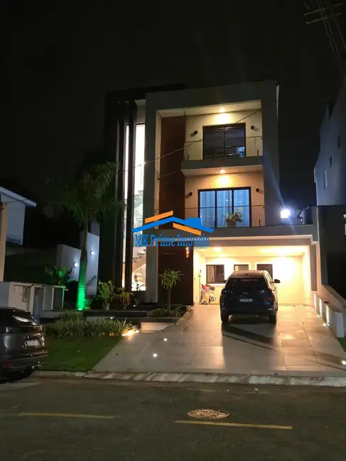 Foto 2 de Casa de Condomínio com 3 quartos à venda, 260m2 em Suru, Santana De Parnaiba - SP