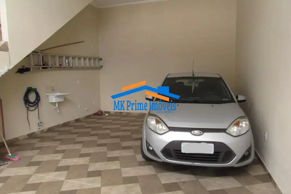 Sobrado com 3 quartos à venda, 200m2 em Bandeiras, Osasco - SP - imagem 3 Foto 3 de Sobrado com 3 quartos à venda, 200m2 em Bandeiras, Osasco - SP