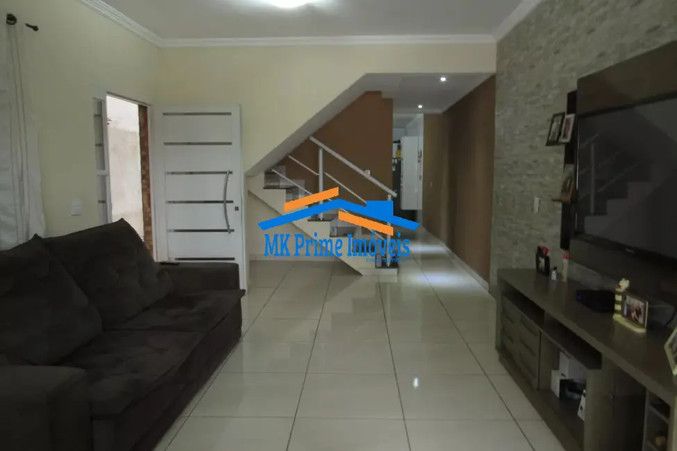 Sobrado com 3 quartos à venda, 200m2 em Bandeiras, Osasco - SP - imagem 5 Foto 5 de Sobrado com 3 quartos à venda, 200m2 em Bandeiras, Osasco - SP