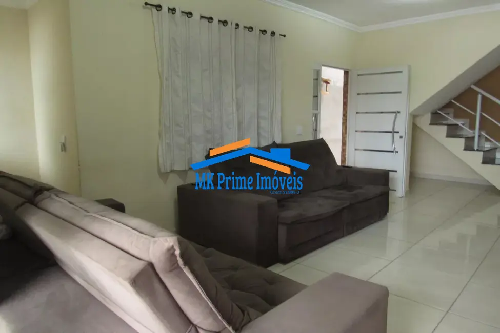 Sobrado com 3 quartos à venda, 200m2 em Bandeiras, Osasco - SP - imagem 8 Foto 8 de Sobrado com 3 quartos à venda, 200m2 em Bandeiras, Osasco - SP