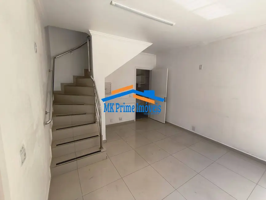 Sobrado com 3 quartos à venda, 165m2 em Jaguaribe, Osasco - SP - imagem 5 Foto 5 de Sobrado com 3 quartos à venda, 165m2 em Jaguaribe, Osasco - SP